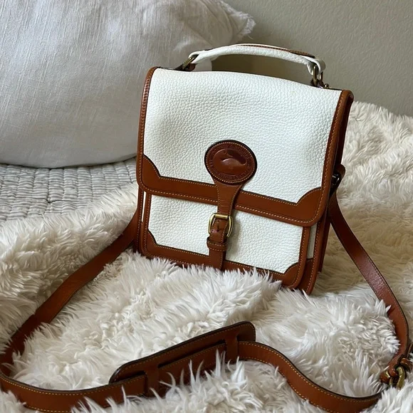 Vintage Dooney & Bourke White and Brown Courier Bag - Picture 5 of 11